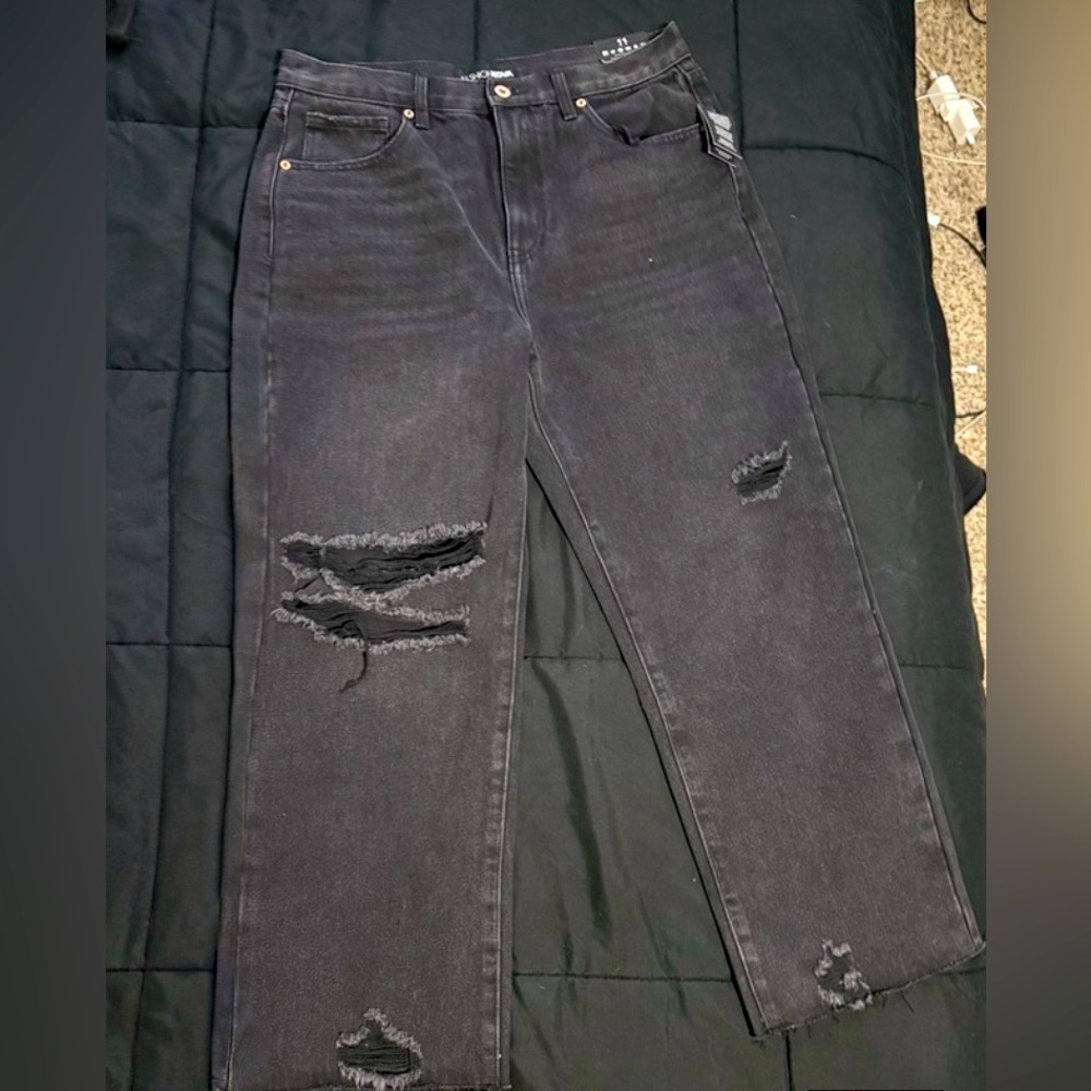 FashionNova Night Drive Ripper Ankle Jeans - Black Wash - Size 11